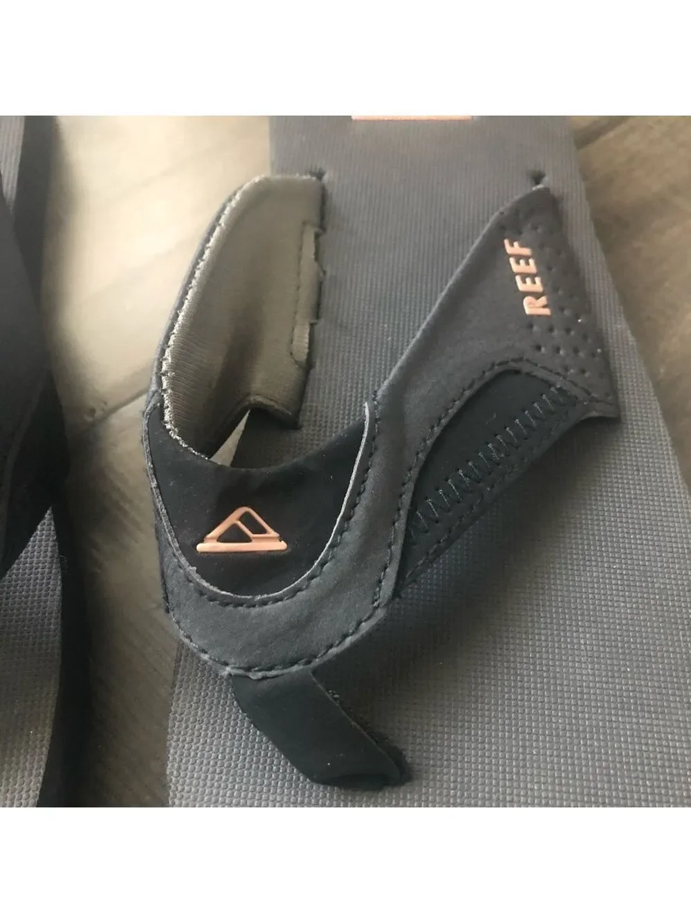 Men’s Reef Flip Flop Sandals - Size 10